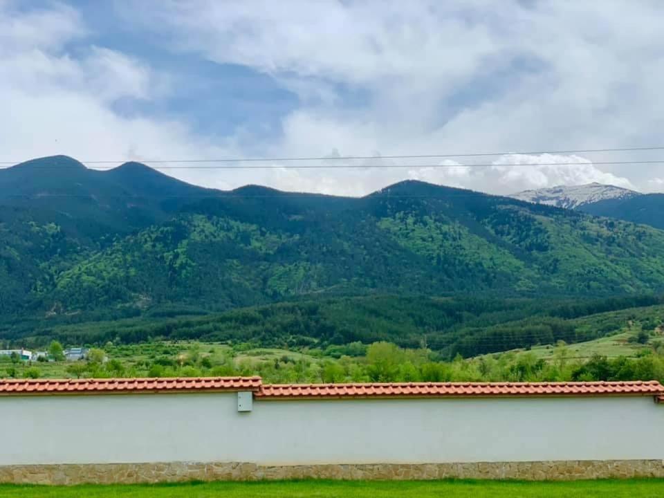 Къщи За Гости “Планински Рай” Mountain Paradise Resilovo Luaran gambar